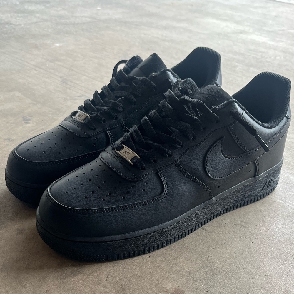 Black Nike Air Force 1 Sneakers , Used-Like New, Box included